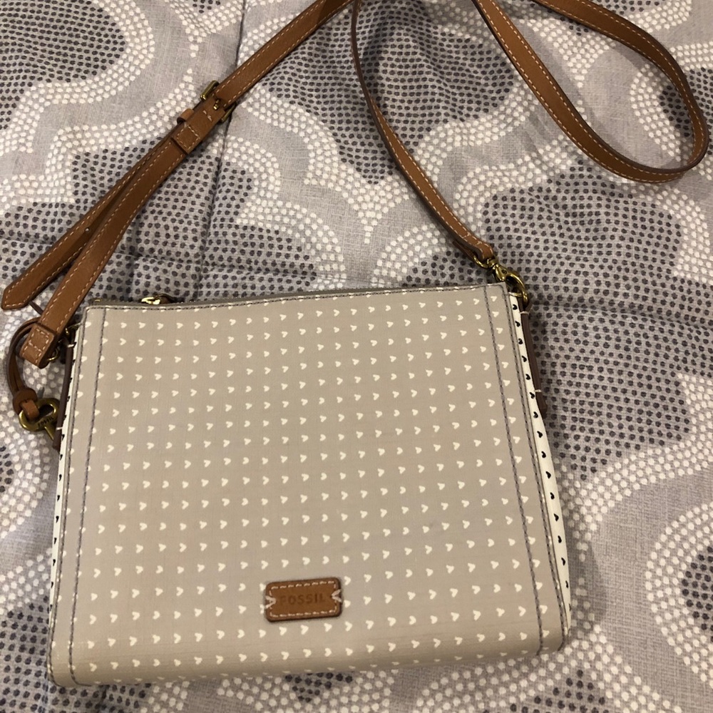 Fossil crossbody with small hearts. Vegan